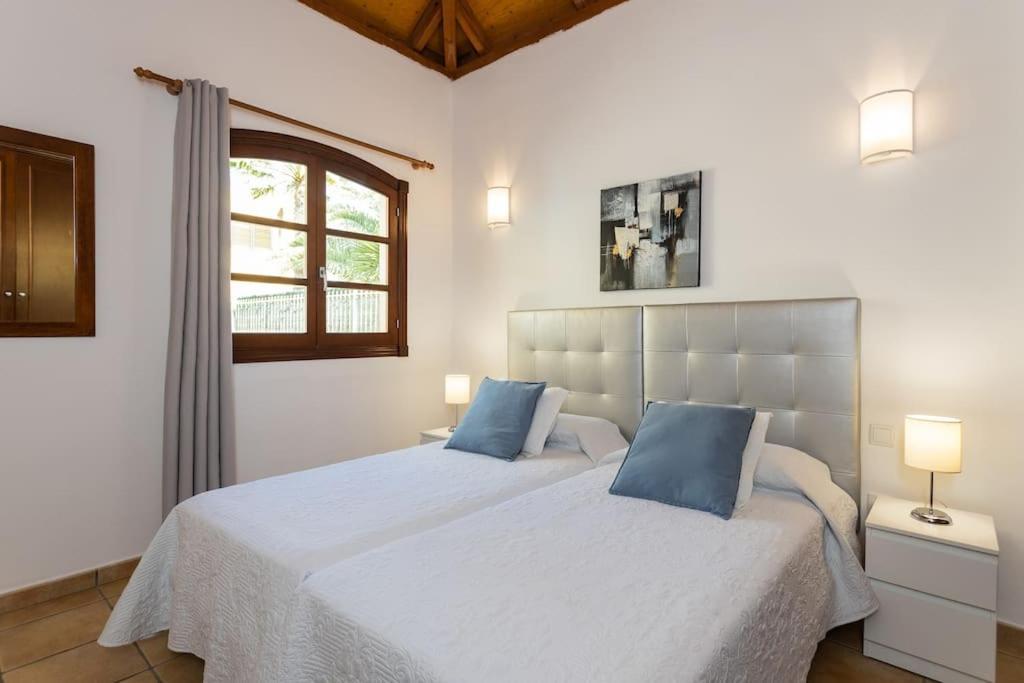 Villa Helen - Heated Pool Wifi Smarttv Barbecue Corralejo Ngoại thất bức ảnh