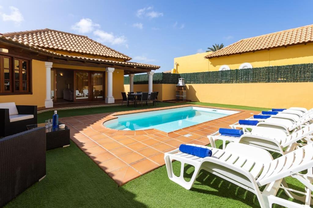 Villa Helen - Heated Pool Wifi Smarttv Barbecue Corralejo Ngoại thất bức ảnh